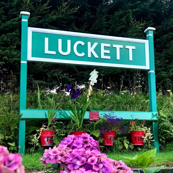 The Luckett Sign